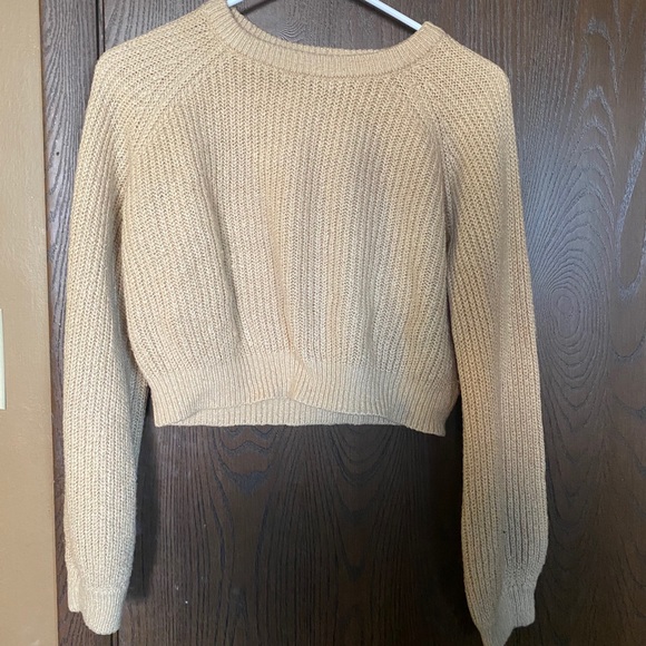 This super comfy, cute, and cropped sweater! - Picture 1 of 2